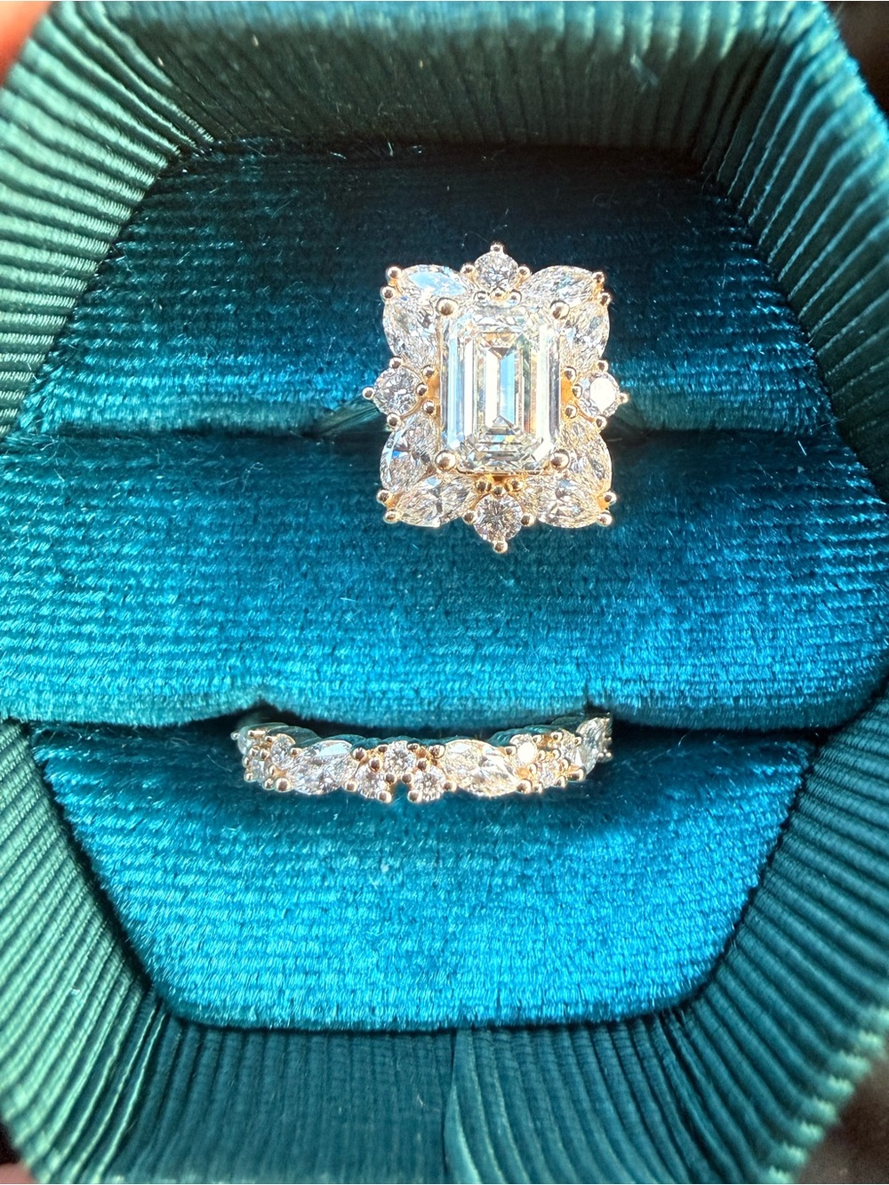 IGI Certified Diamond Halo Emerald-Cut Ring Set - 14k Gold